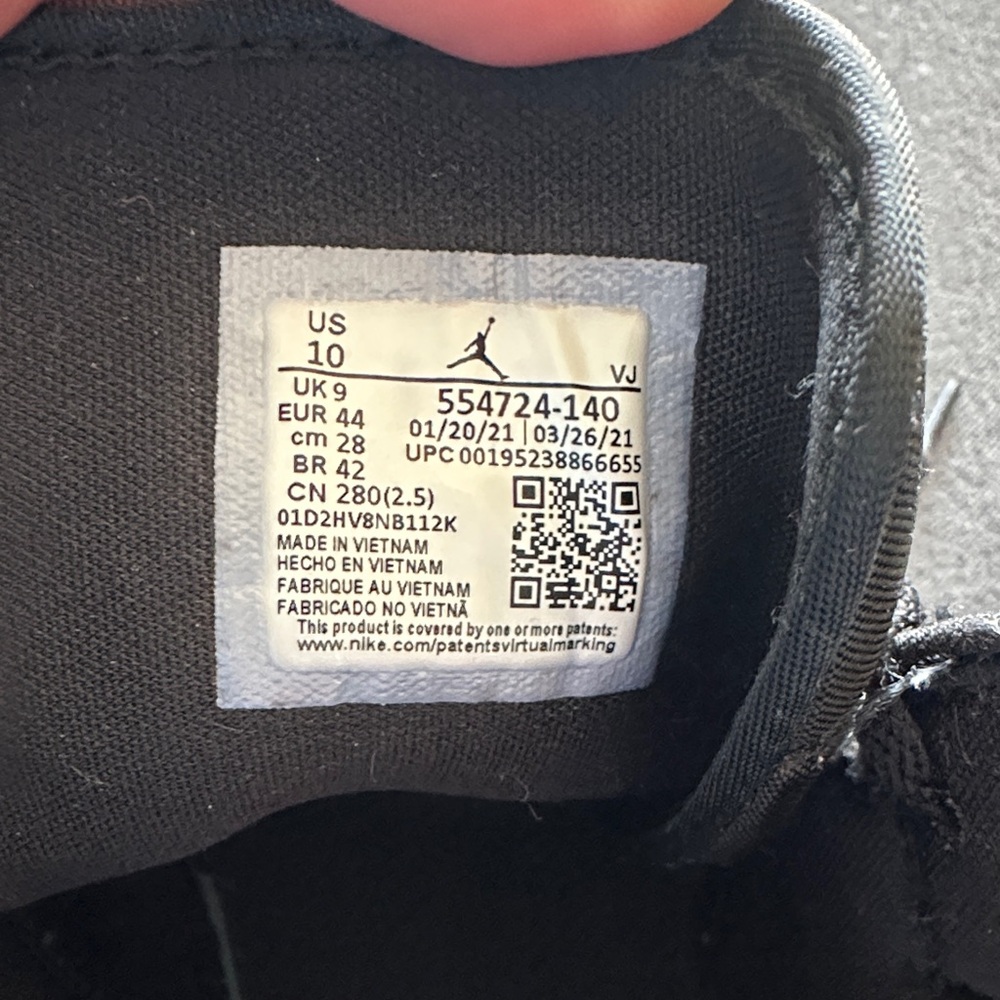 Nike Air Jordan 1 Mid - Black/White/Blue - Picture 4 of 4